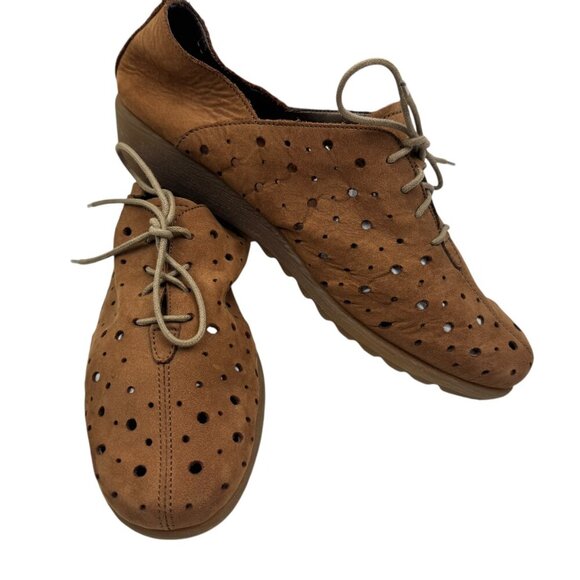 The FLEXX Suede Run Crazy Brown Perforated Wedge Comfort Shoes Women's Size 6.5 - Picture 2 of 11